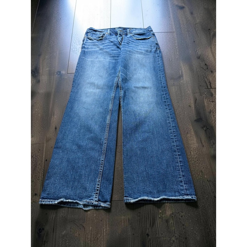 BKE Jake Straight Leg Jeans Mens 32x32 Medium Wash Blue Denim Stretch Distressed